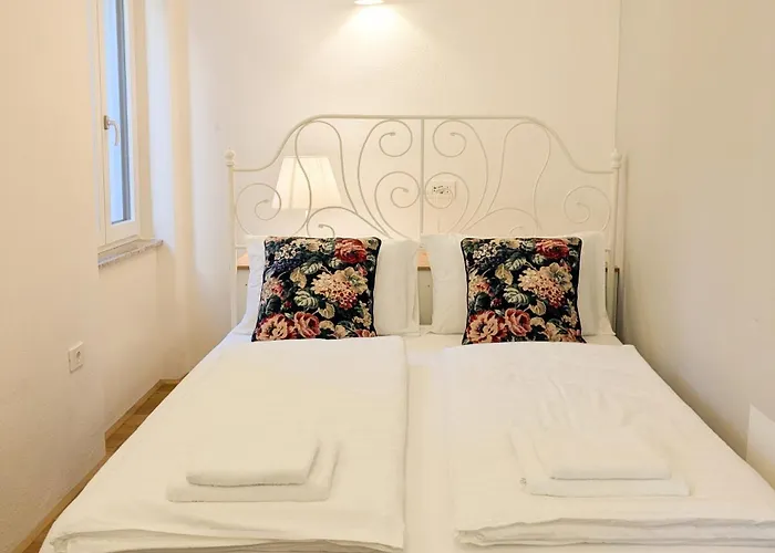 Tartiniela Apartment *